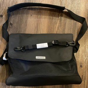 Moleskin Nomad Messenger Bag, Black